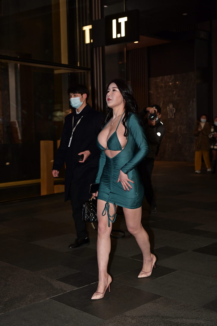 QD4227 套图208张-神兽街拍