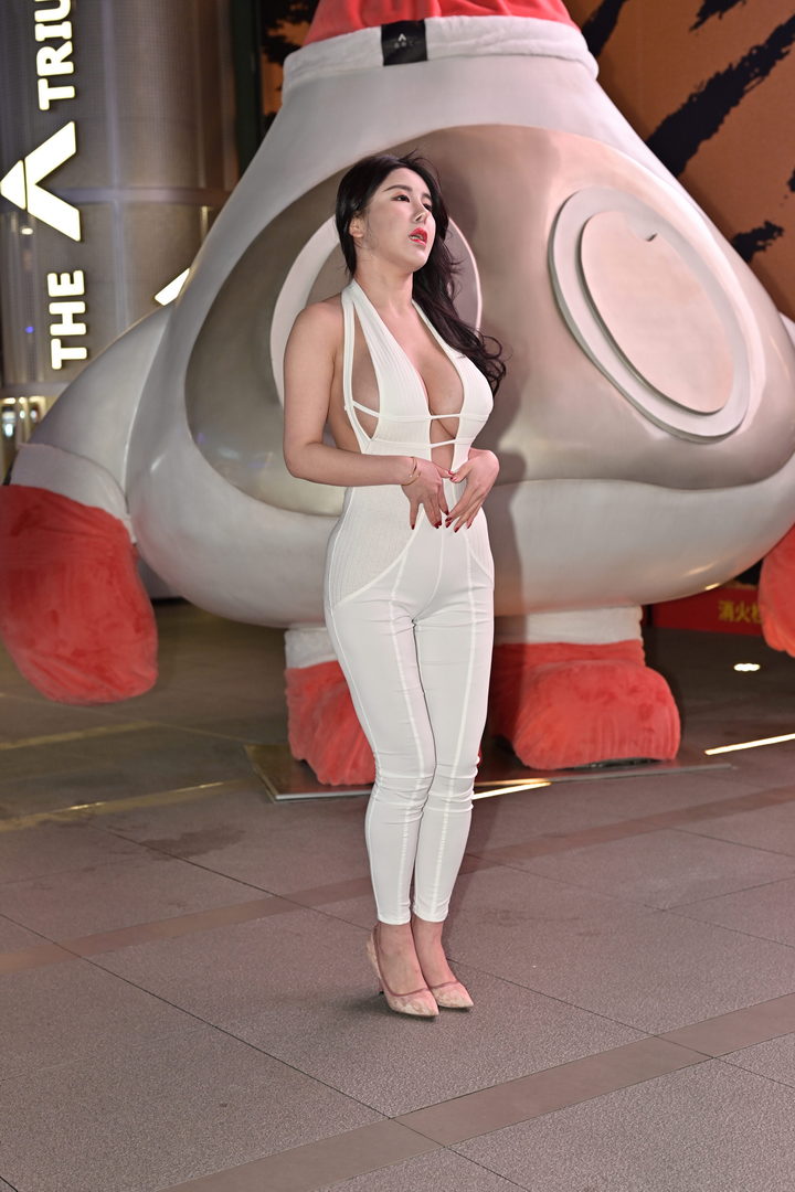 QD4228 套图311张-神兽街拍