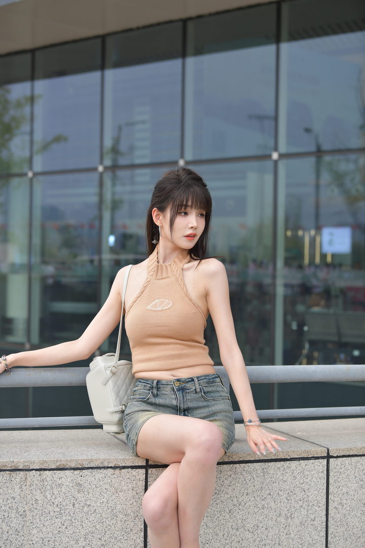 QD4256 套图104张-神兽街拍