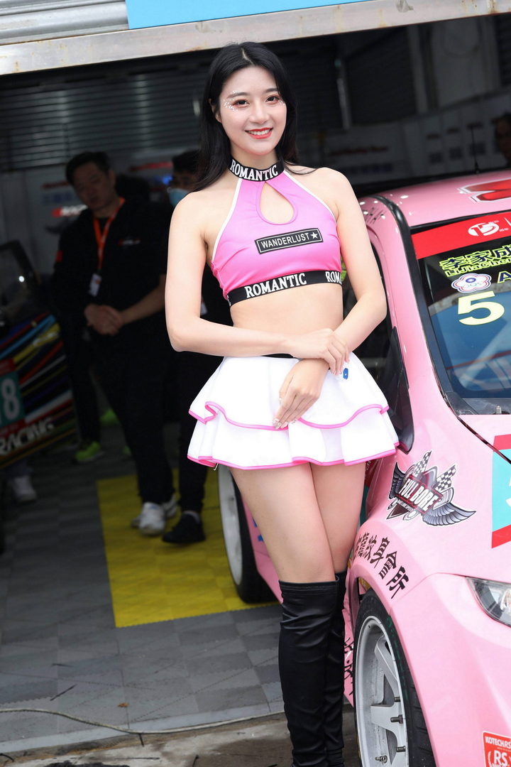 QD4366 套图81张+视频-神兽街拍