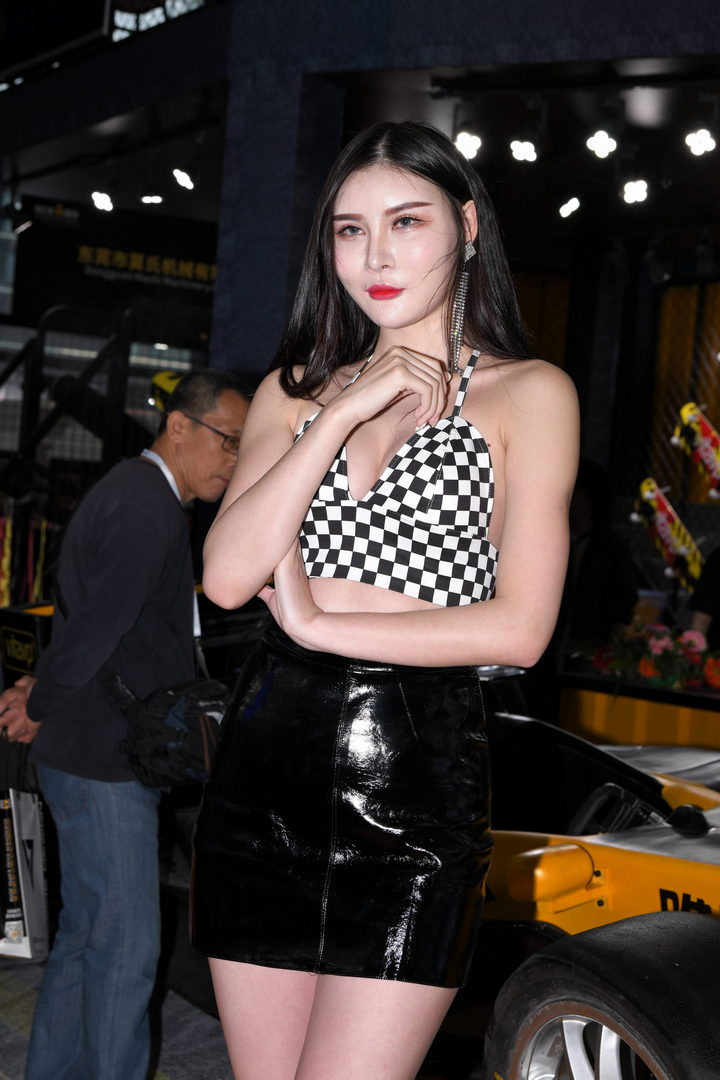 QD4387 套图39张-神兽街拍