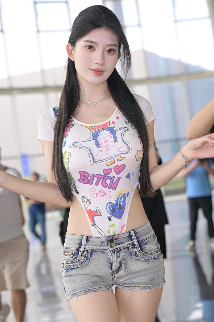 QD5101 套图141张-神兽街拍