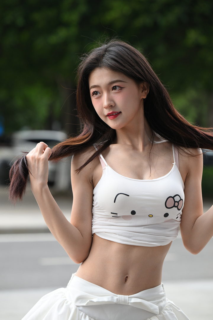 QD5124 套图74张-神兽街拍