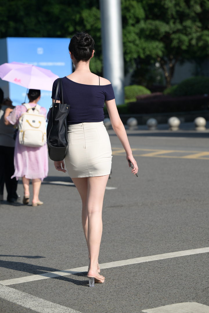 QD5231 套图121张-神兽街拍