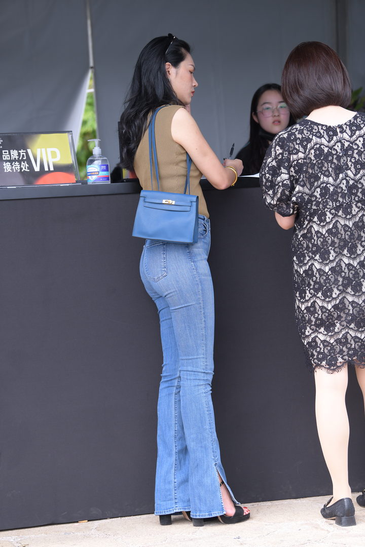 QD5401 套图93张-神兽街拍