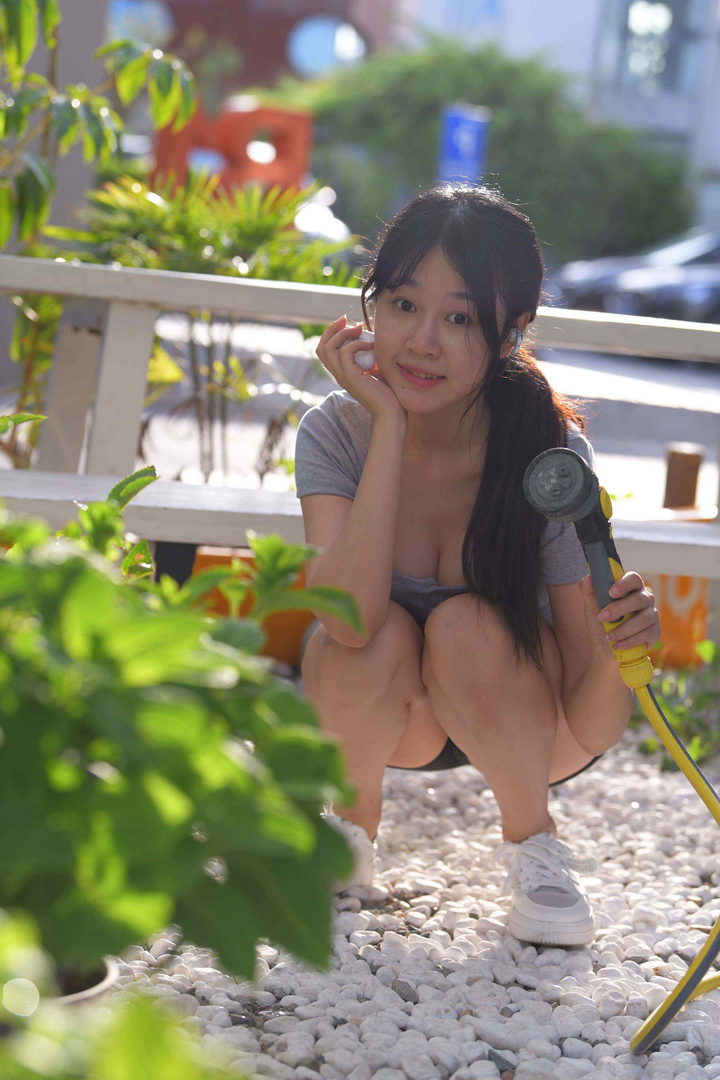 QB1902 喜欢看星座的女孩 套图500张+视频-神兽街拍